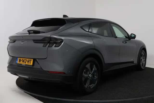 Ford Mustang_Mach-E (2021) thumbnail 3
