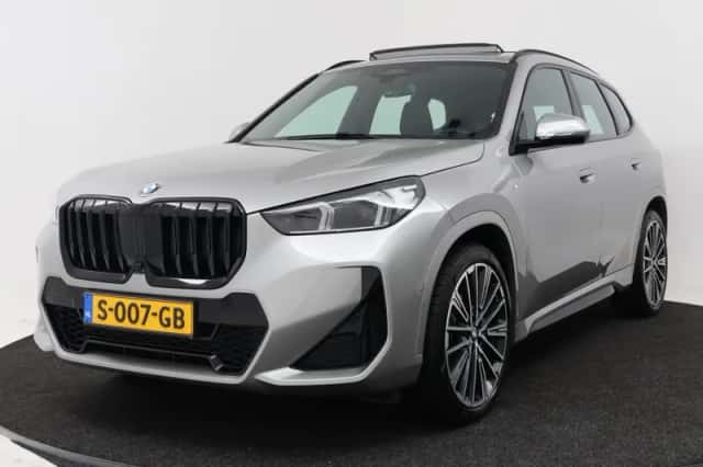 BMW X1 (2023) thumbnail 1