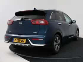 Kia Niro (2018) thumbnail 2