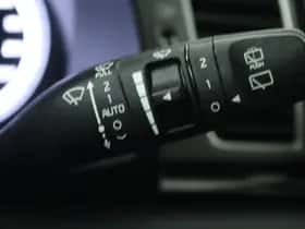 Kia Niro (2018) thumbnail 17