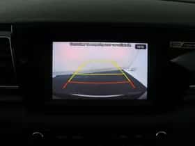 Kia Niro (2018) thumbnail 8