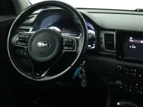 Kia Niro (2018) thumbnail 9