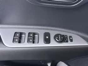 Kia Stonic (2025) thumbnail 5