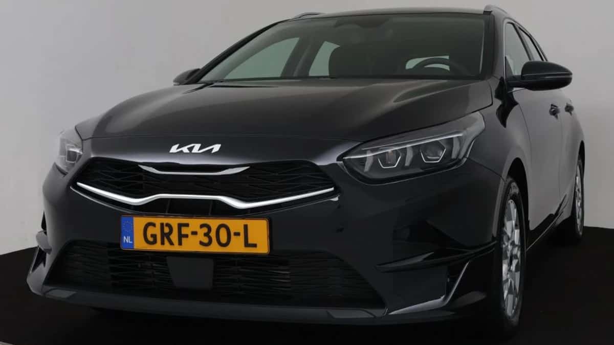 Kia Ceed_Sportswagon (2024) — foto 1