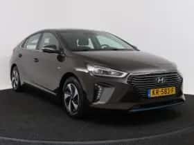 Hyundai Ioniq (2016) thumbnail 4
