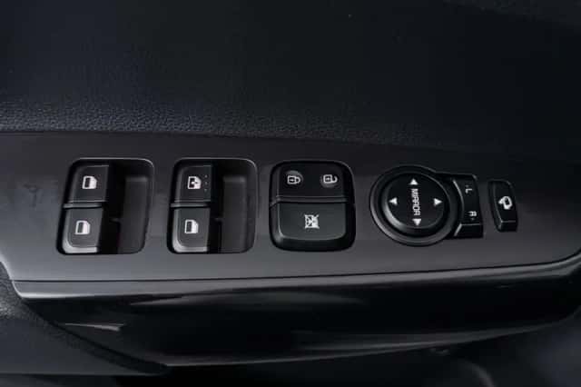 Kia Picanto (2025) thumbnail 6