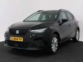 SEAT Arona (2023) thumbnail 2