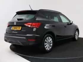 SEAT Arona (2023) thumbnail 3