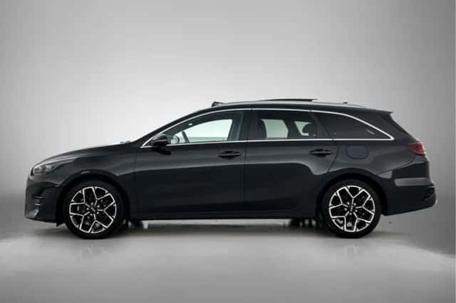 Kia Ceed_Sportswagon (2024) thumbnail 3