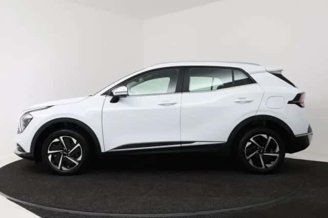 Kia Sportage (2024) thumbnail 3