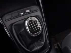 Kia Stonic (2021) thumbnail 22