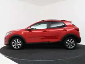 Kia Stonic (2021) thumbnail 4