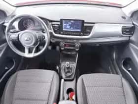Kia Stonic (2021) thumbnail 5