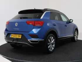 Volkswagen T-Roc (2020) thumbnail 2