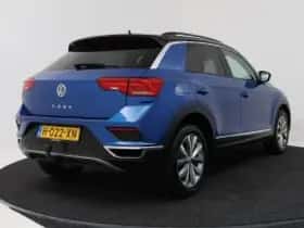 Volkswagen T-Roc (2020) thumbnail 3