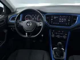 Volkswagen T-Roc (2020) thumbnail 5