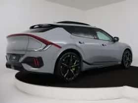 Kia EV6 (2025) thumbnail 3