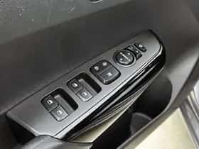 Kia Picanto (2024) thumbnail 17