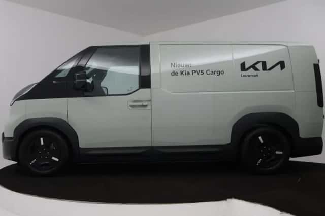 Kia PV5 (2025) thumbnail 3