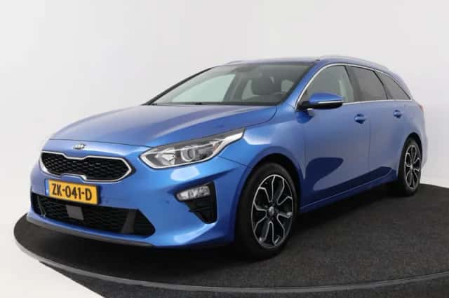 Kia Ceed Sportswagon (2019) thumbnail 1