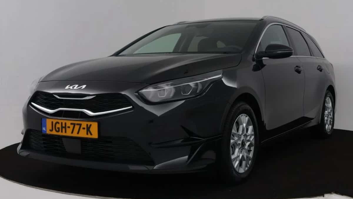 Kia Ceed_Sportswagon (2025) — foto 1