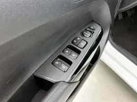 Kia Picanto (2024) thumbnail 21