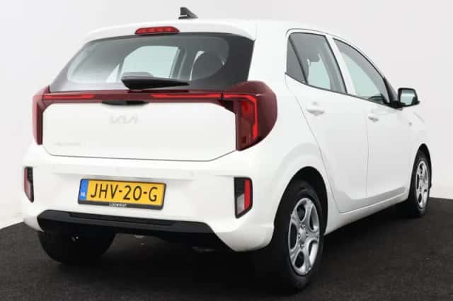 Kia Picanto (2025) thumbnail 3