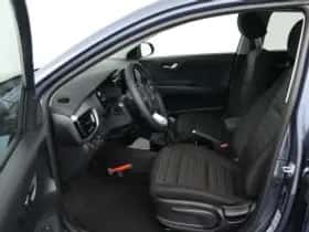 Kia Stonic (2025) thumbnail 6