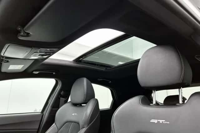 Kia XCeed (2024) thumbnail 4