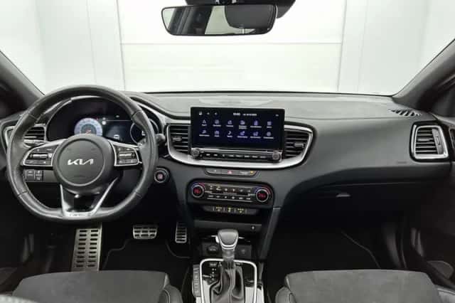 Kia XCeed (2024) thumbnail 5