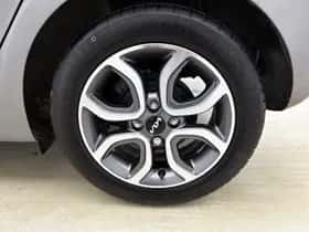 Kia Picanto (2024) thumbnail 24