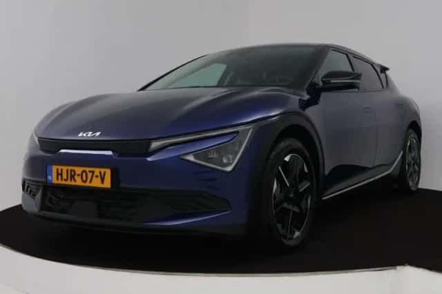 Kia EV6 (2025) thumbnail 1
