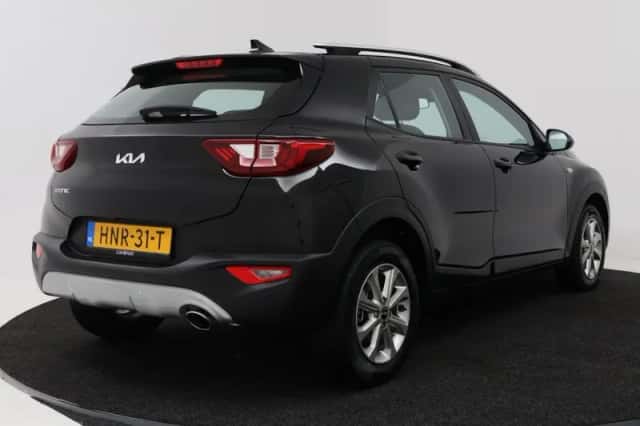 Kia Stonic (2025) thumbnail 2
