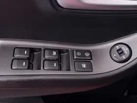 Kia Picanto (2015) thumbnail 15
