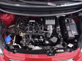 Kia Picanto (2015) thumbnail 16