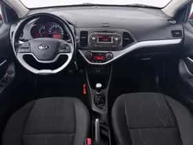 Kia Picanto (2015) thumbnail 4