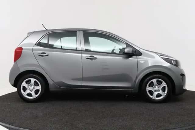 Kia Picanto (2023) thumbnail 3