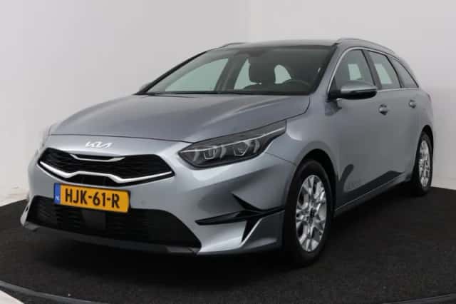 Kia Ceed Sportswagon (2025) thumbnail 1