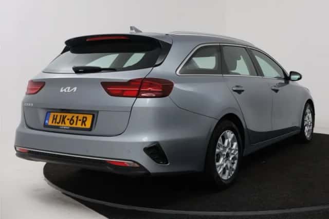 Kia Ceed Sportswagon (2025) thumbnail 2