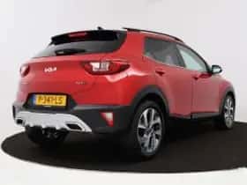 Kia Stonic (2022) thumbnail 3
