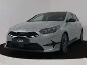 Kia Ceed (2025) thumbnail 2