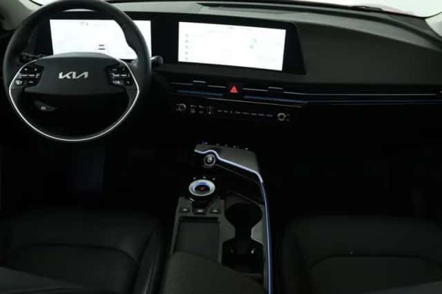 Kia EV6 (2022) thumbnail 4