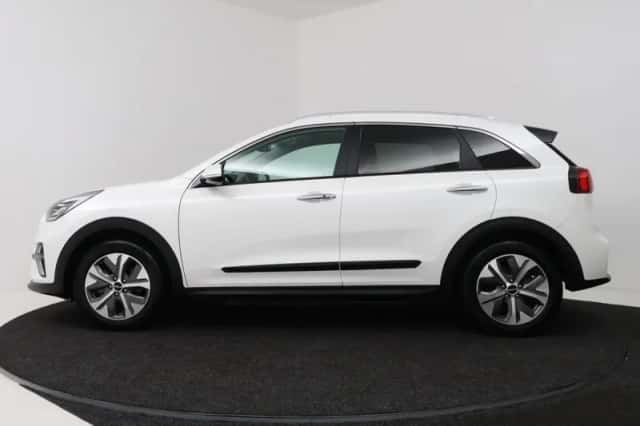 Kia Niro EV (2022) thumbnail 3