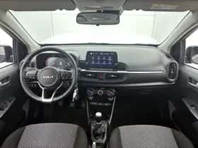 Kia Picanto (2024) thumbnail 4