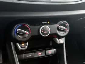 Kia Picanto (2024) thumbnail 9