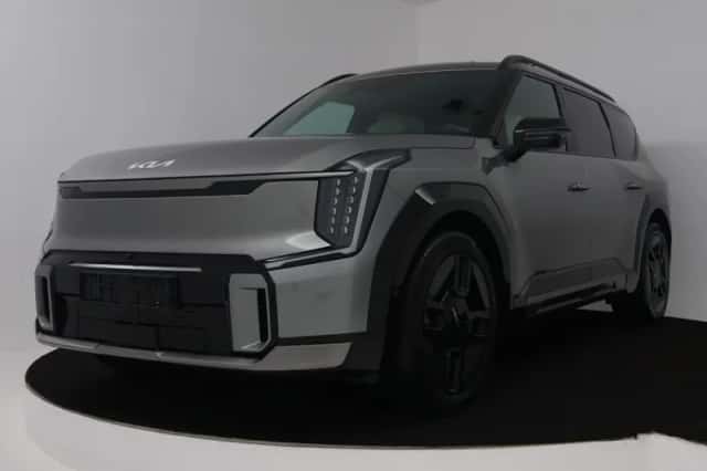 Kia EV9 (2026) thumbnail 1
