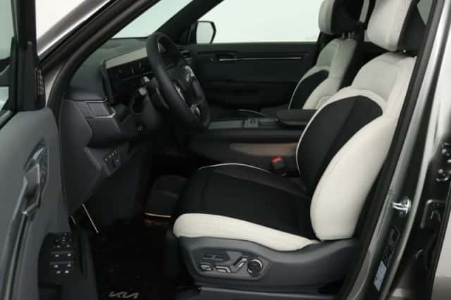 Kia EV9 (2026) thumbnail 6
