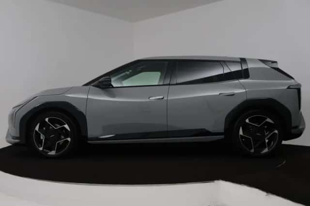 Kia EV4 (2026) thumbnail 3