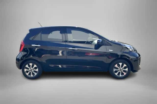 Kia Picanto (2016) thumbnail 3