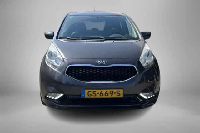 Kia Venga (2015) thumbnail 5